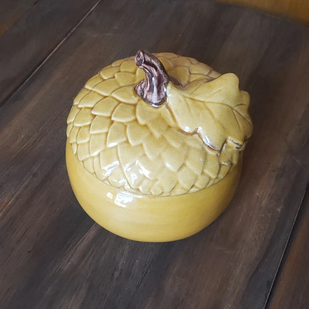 Williams Sonoma Oak & Acorn Ceramic Covered Dish Soup Tureen Bowl